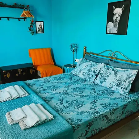 Vintage Art On The Sea *