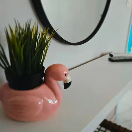 Apartment Vintage Art On The Sea